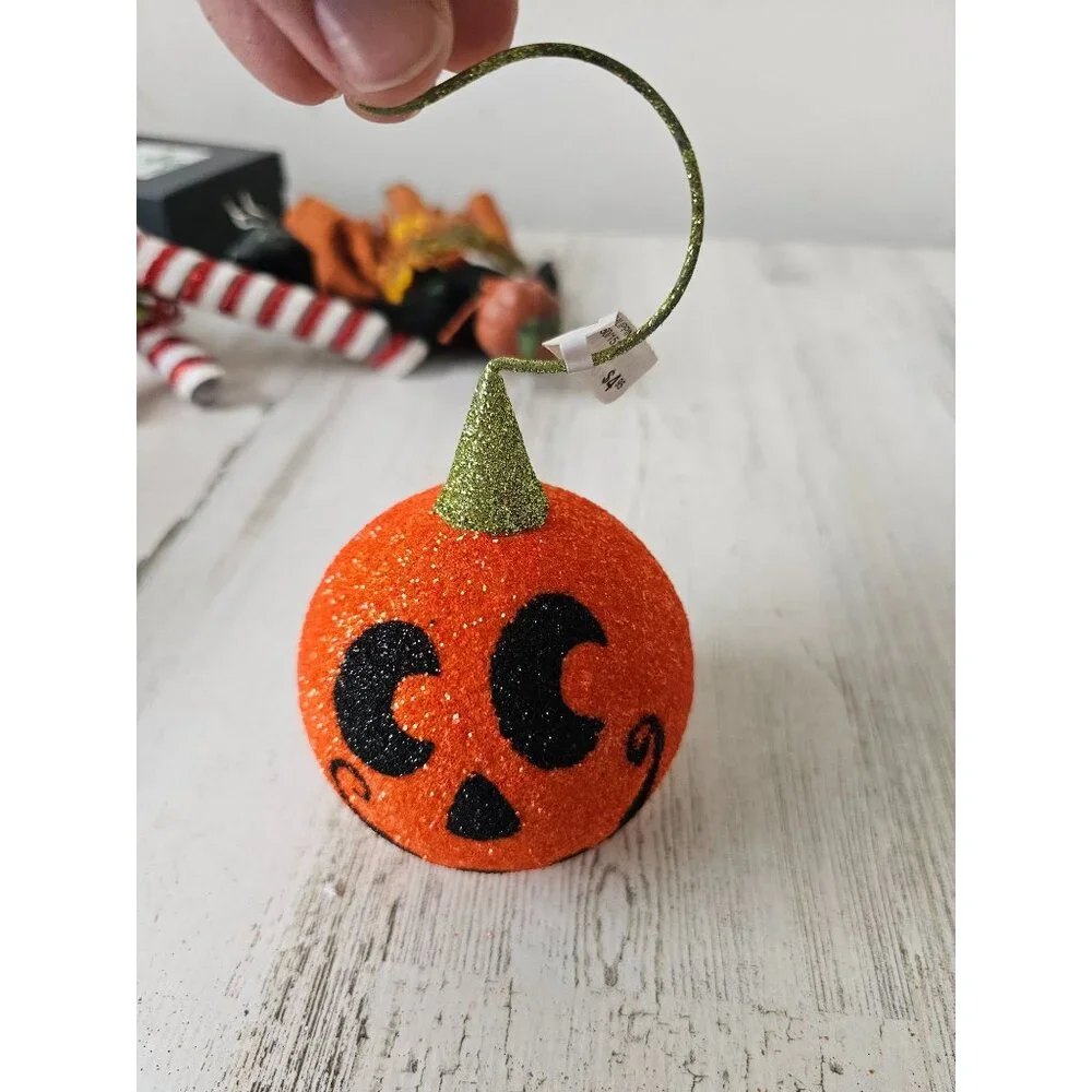 Pier‎ 1 pumpkin jack-o'-lantern glitter ornament RARE sparkle frayer Xmas tree